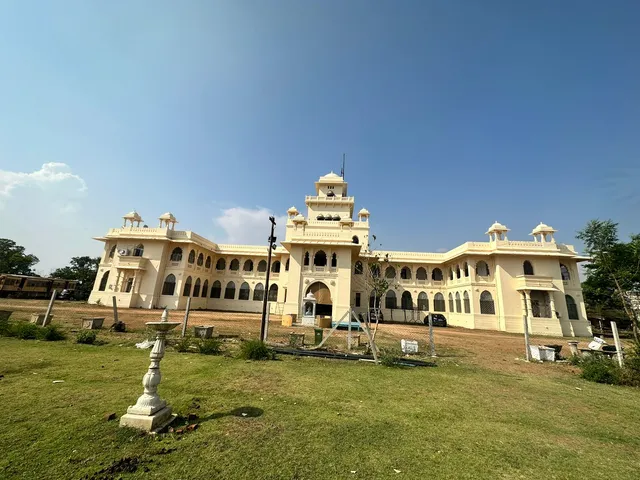 Kusum Vilas Palace
