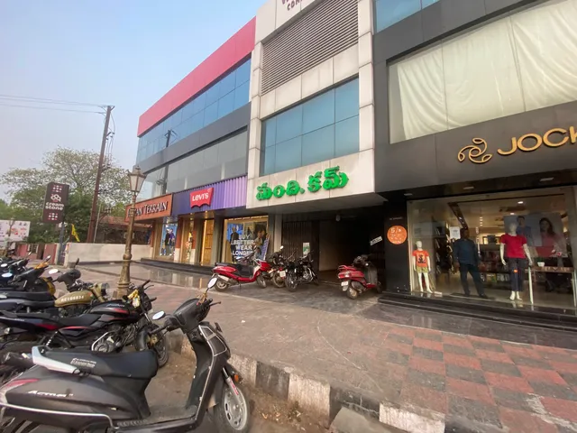 Mandi. Com restaurant