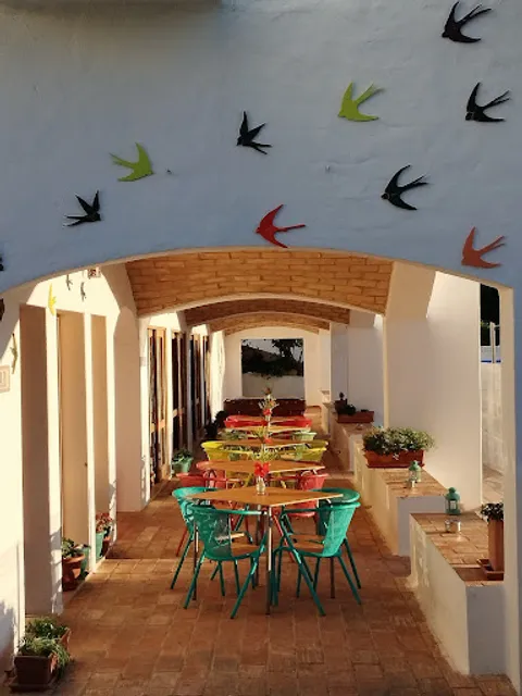 Swallows Pub and Grill