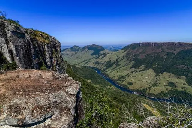 Pico do Agudo(Sapopema,PR)