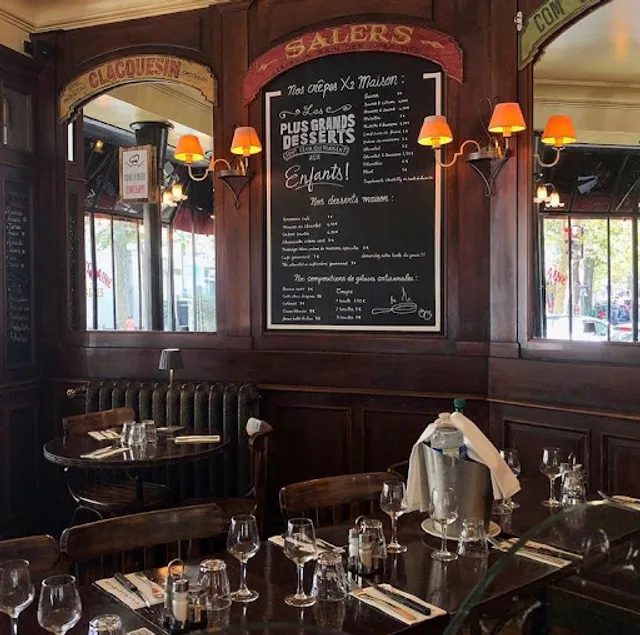 Café À la Fontaine