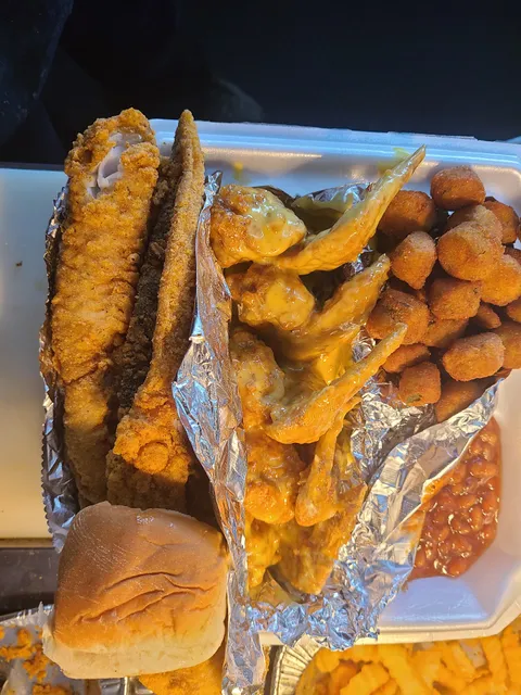 365 Grillin and Seafood