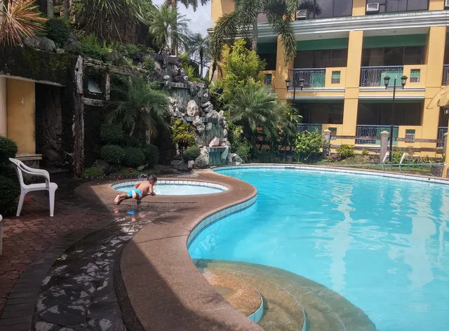 Sunrise Holiday Mansion Resort / Hotel