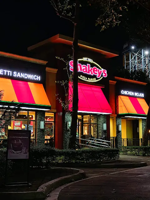 Shakey's Pizza Parlor