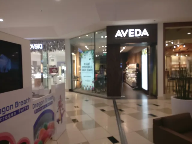 Swarovski Twelve Oaks Mall