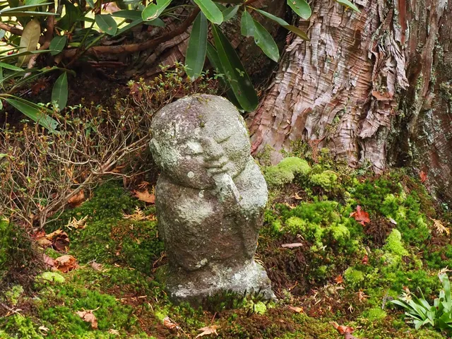 Warabe Jizo Statues