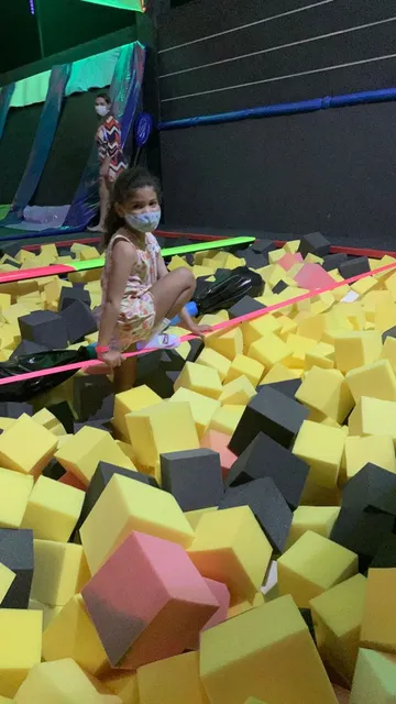 JUMP GO Trampolim Park