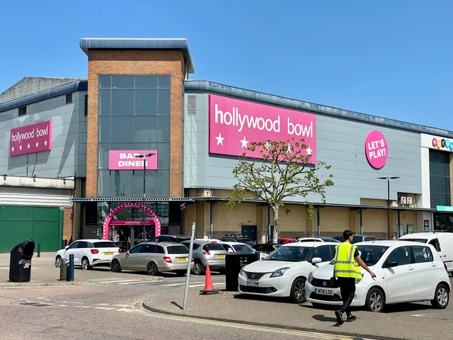 Hollywood Bowl Dagenham