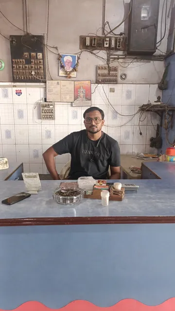 Shakti Parotha House