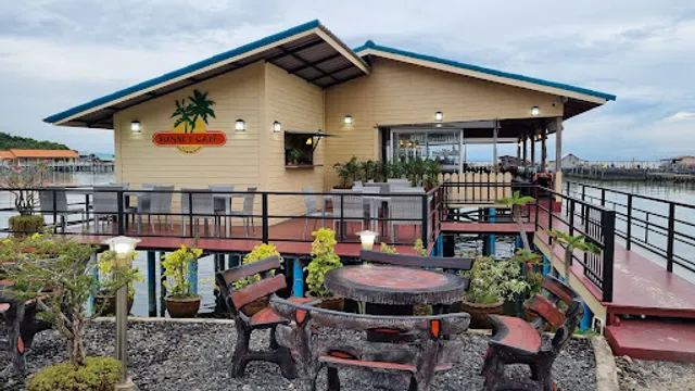Sunset Café