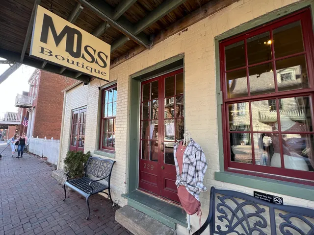 MOss Boutique