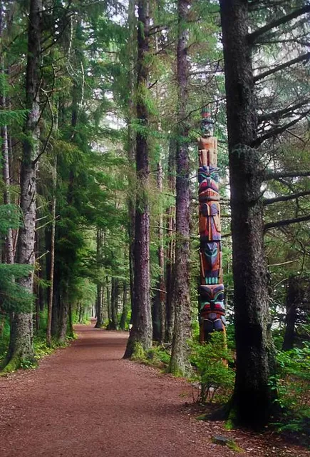 Ed Galloway's Totem Pole Park