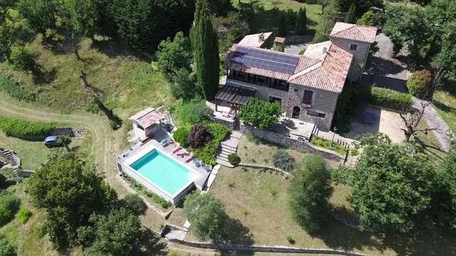 Là-Haut, gîtes et chambres d'hôtes