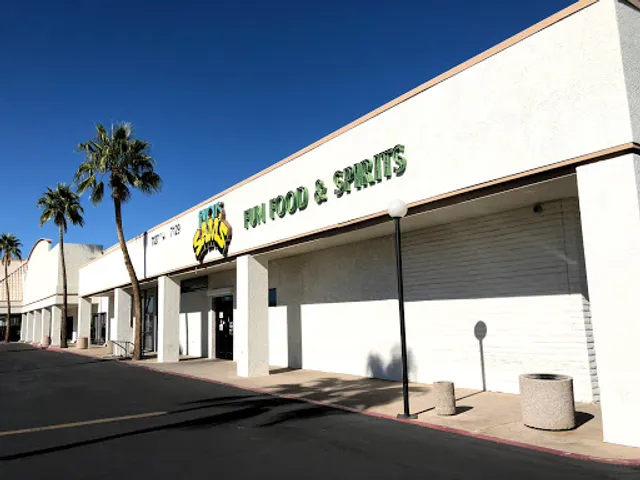 Famous Sam's on Golf Links