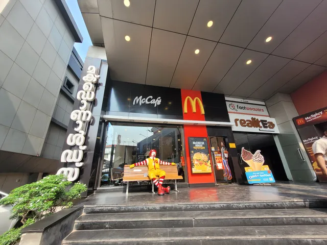 McDonald's | M. G. Road, Kochi