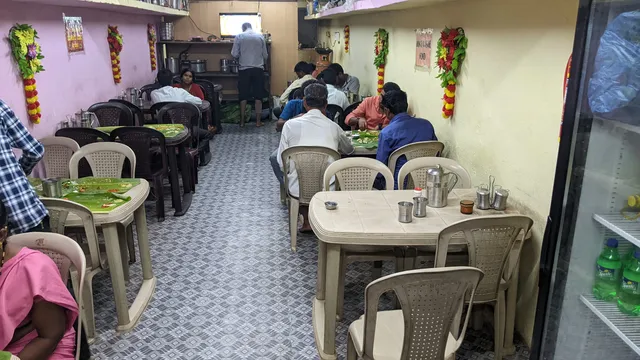 Hotel Sri Gurubhavan, Badami