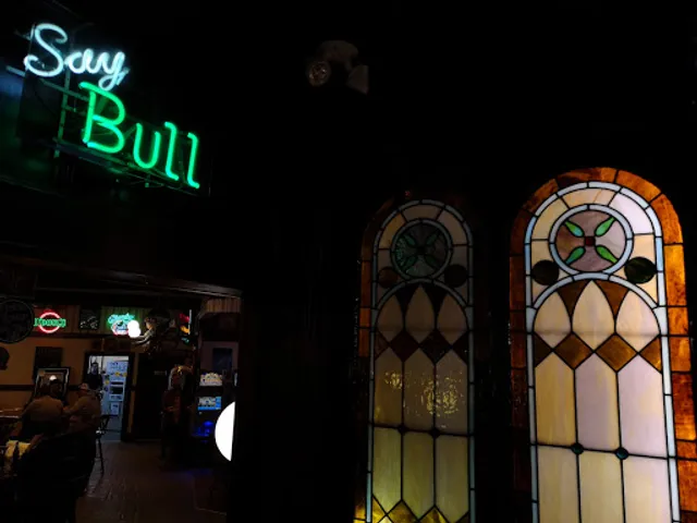 Barley Mill Brew Pub / Trifon's Pizza