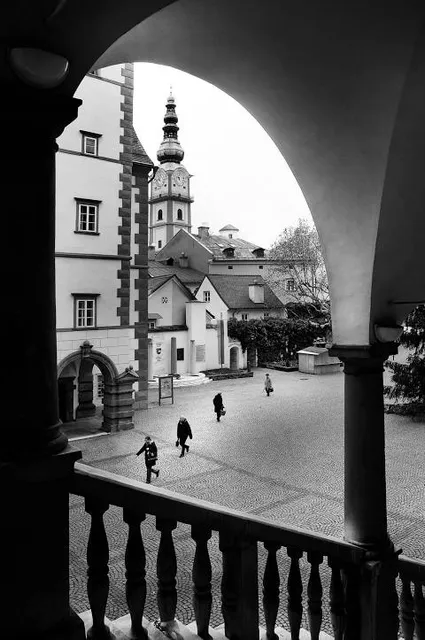 Landhaus - The Park at New Melle Lakes