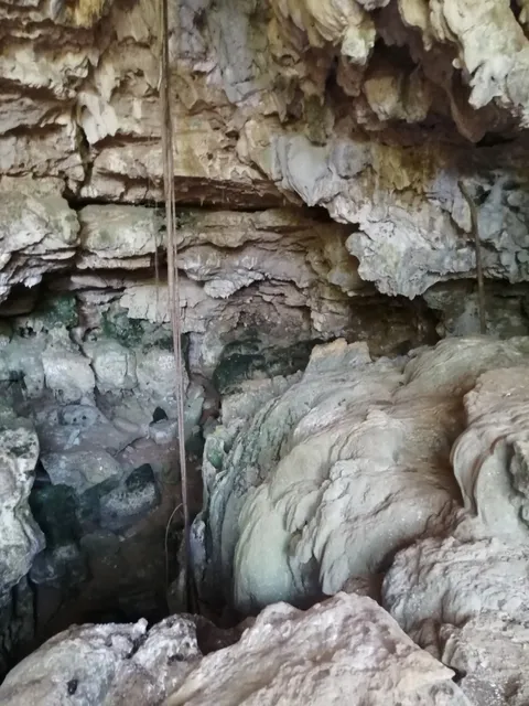 Grottes de Belobaka