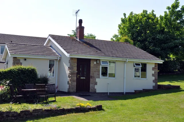 Bridleways Guest House & Holiday Homes