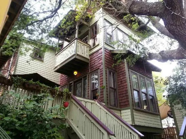 Beachside Boutique Inn