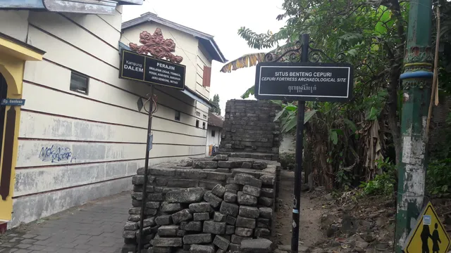 Noordelijke Fort " Tjepoeri " van Panêmbahan Sénapati