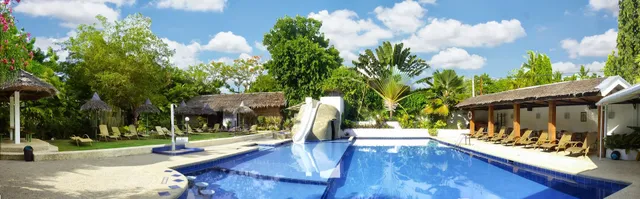 Marcosas Cottages Resort