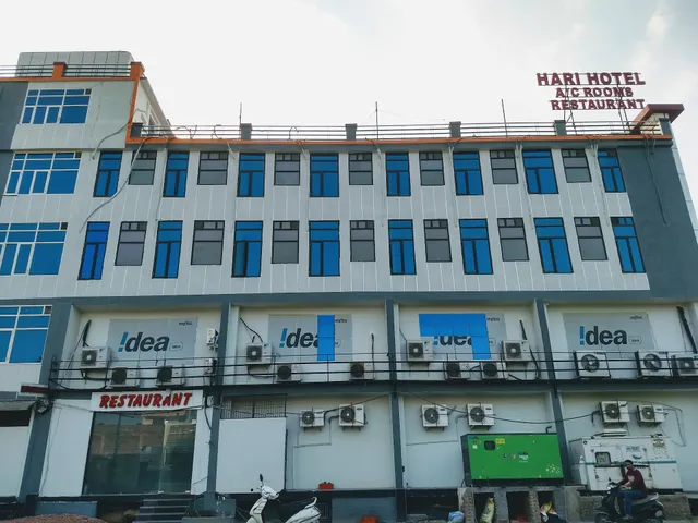 OM Hari Hotel Rewari