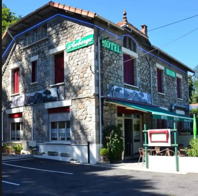 Hôtel, Restaurant, Auberge des Pins 07200 AUBENAS.( En Ardèche )