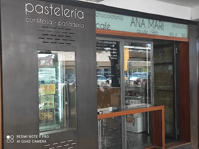PASTELERÍA ANA MARI CAFÉ