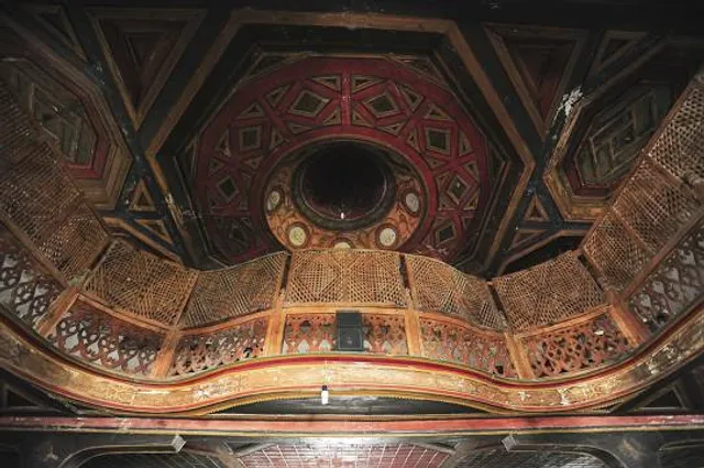 photo-1