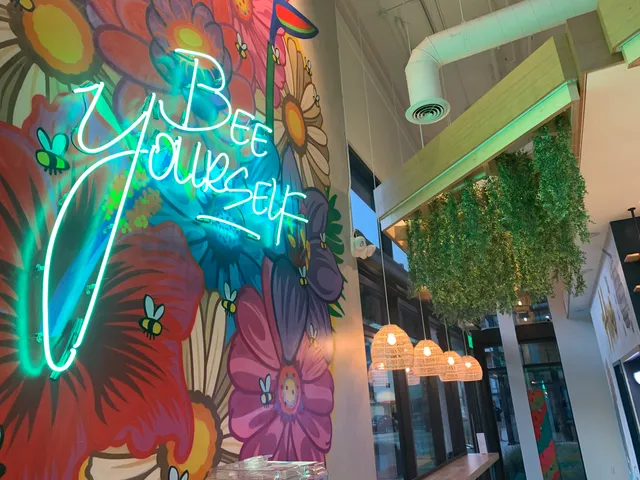 The Hive - Healthy Eats & Organic Cafe - MDR