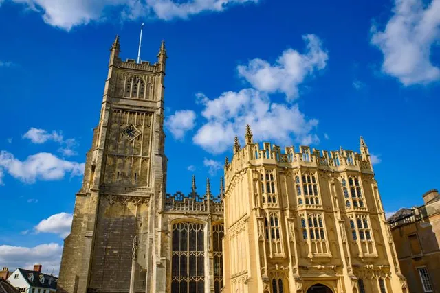 Cirencester Open Air Swimming Pool