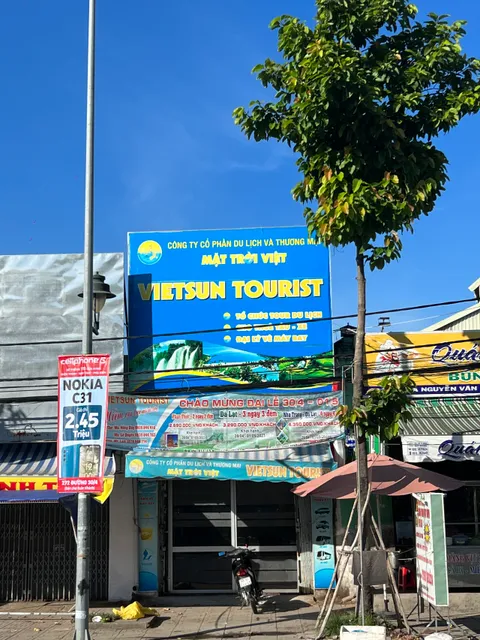 Công ty du lịch Vietsuntourist