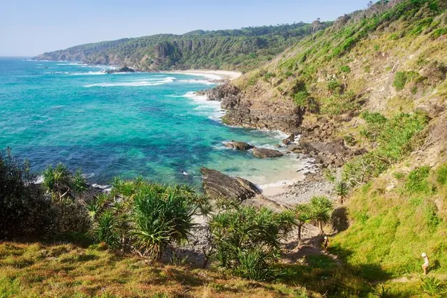 Three Sisters walking track (Broken Head)