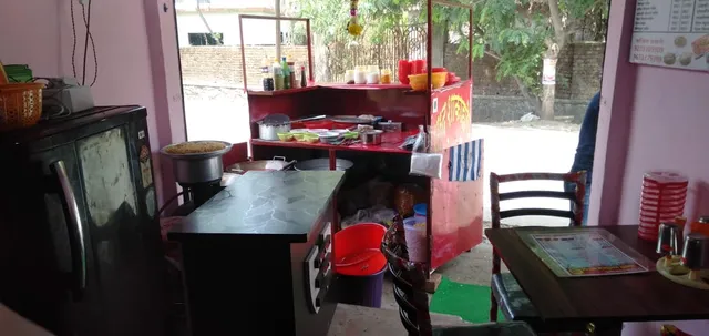 शुद्ध शाकाहारीं व नॉन व्हेज चाईनिस कॅफे (सचिन लसने)