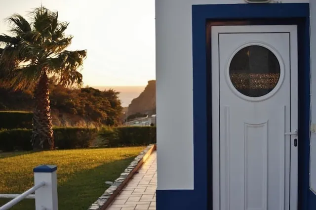 Sweet Home Arrifana Beachhouse