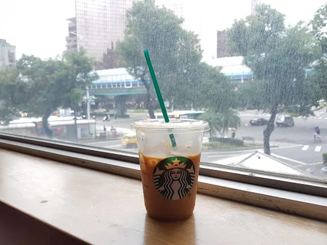 STARBUCKS Minquan Shop