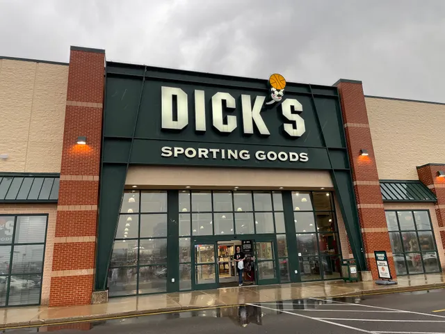 DICK'S Sporting Goods