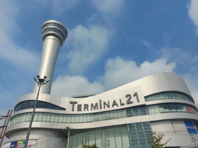 หอคอย สกายเด็กซ์ : SKYDECK TOWER