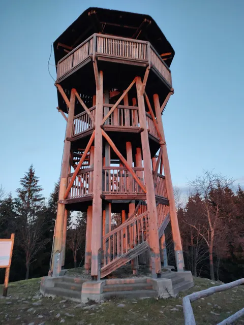 Turistická rozhľadňa Krahulský vrch
