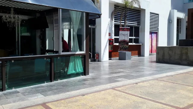 Restaurante Casa de Los Muñecos CCU