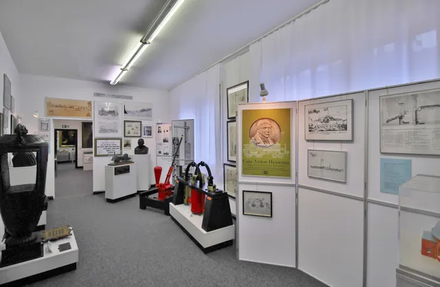 Henschel Museum + collection e.V.