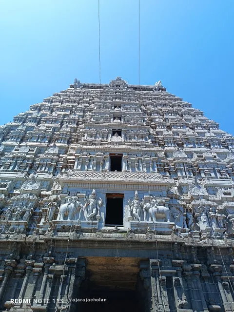 Thirumanjana Gopuram (South)