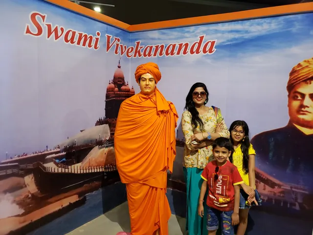 LUCKY'S Celebrity Wax Museum