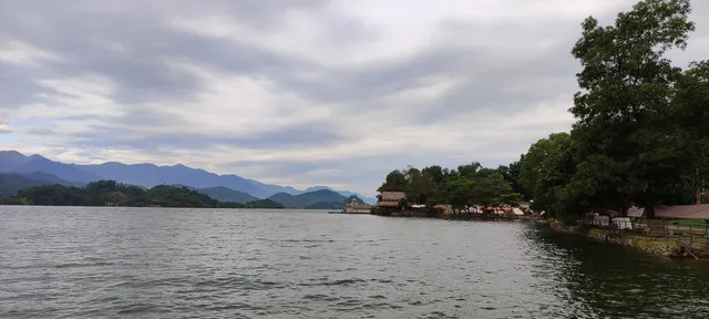 Khu du lịch sinh thái và nghỉ dưỡng Nam Phương Hồ Núi Cốc