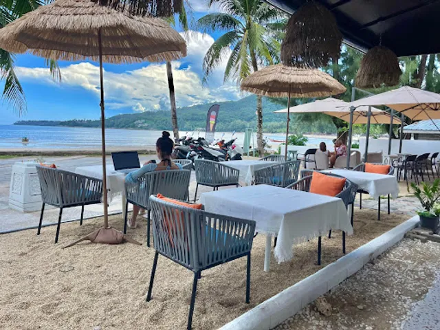 Beach Fusion Kamala Bar & Cafe