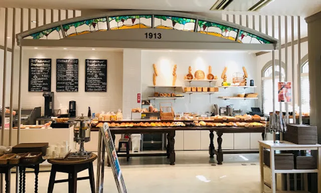 CAFE SWEET Nawate Street