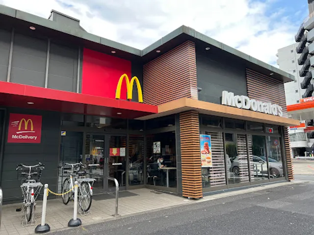 McDonald's Meiji-Dori Shinjuku Stepa