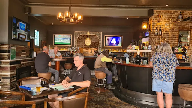 Racecourse Hotel Werribee